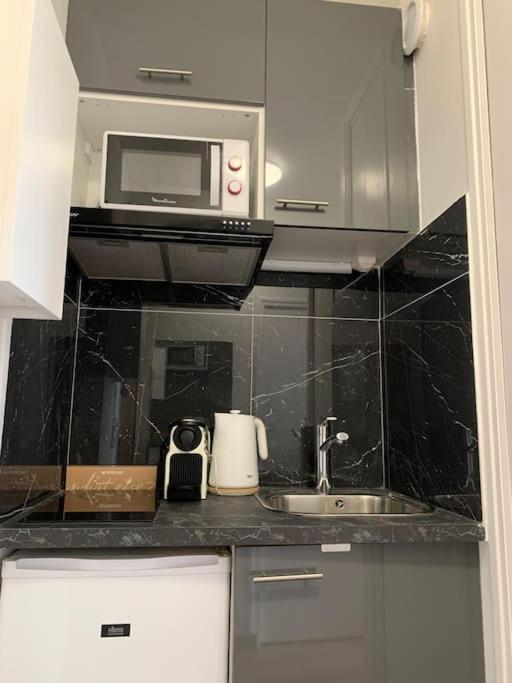 Cosy Studio Balcon Paris Montparnasse ภายนอก รูปภาพ